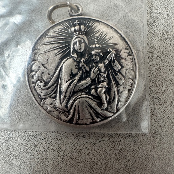 Jewelry - Sterling Silver Lady of the Holy Scapular Round Medal Charm Pendant 0.95” NEW